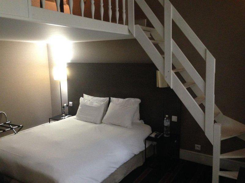 001DCD71A03B906B15245F65CF238F95