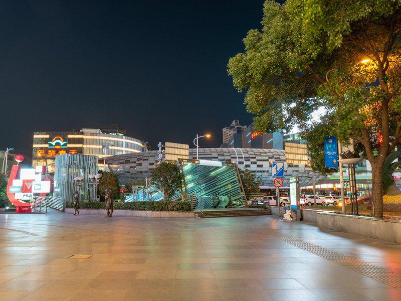 246AD299835AD4B0D7963BD737CE6445