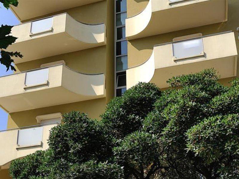 820347FBC157D0BE958B809C458A6151