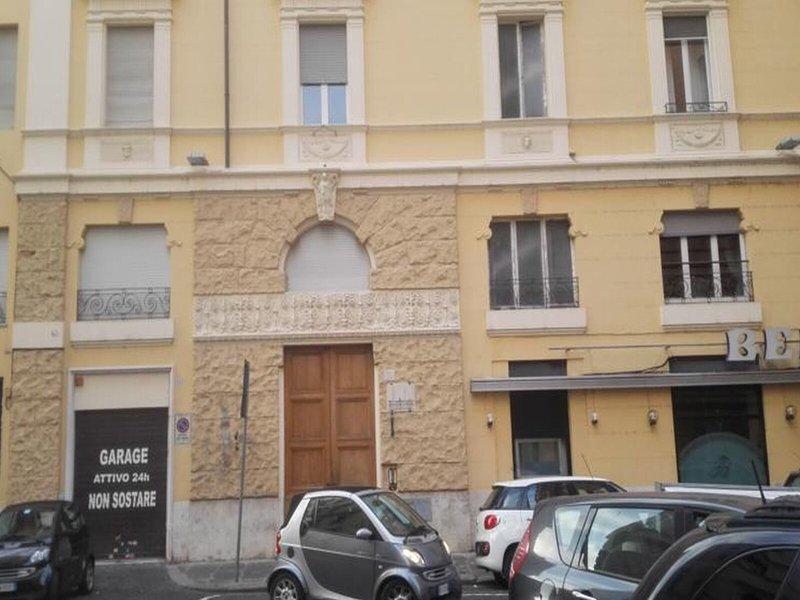 24195CC181CE4584E6710A0B267A0DFD