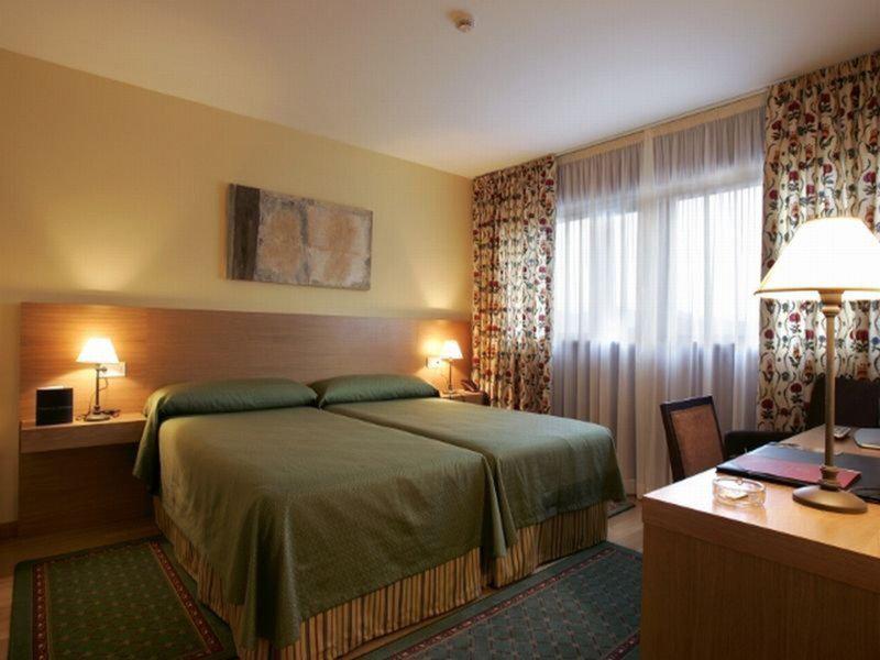 037FAD55DF6DE4C916C52C9D5E60606D