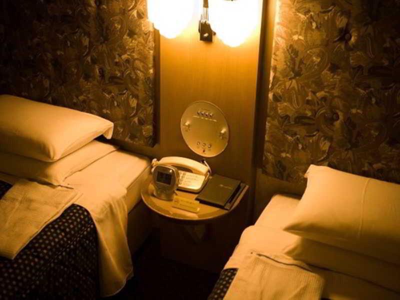 A1C4E6040F86A0E59099FA1BAE06E1EF