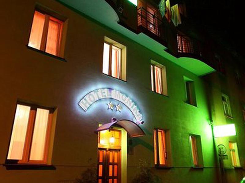 97F0F9FBE799ABABDD884C3D47365B08