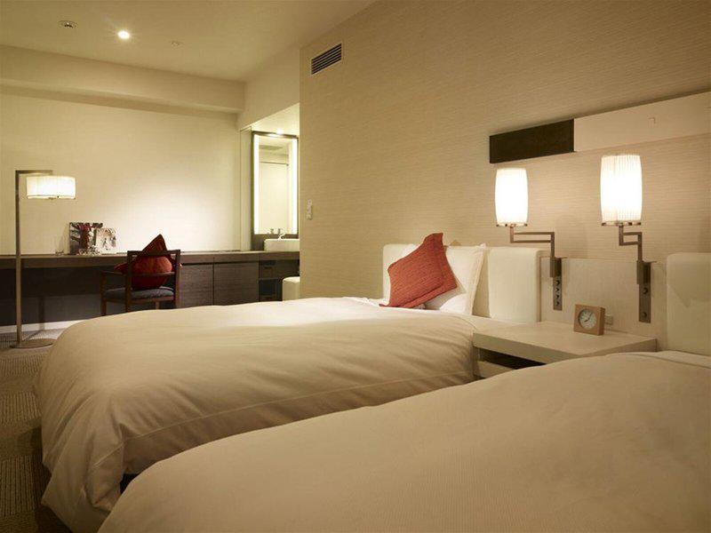 2572C0079083737DF8A36E4D5681CB7D