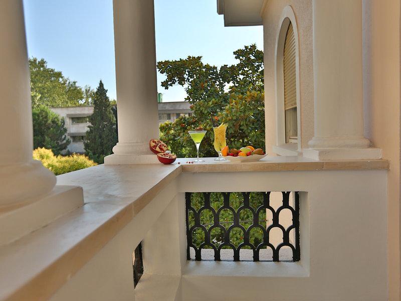 8ED0BAA03787C9AA6EE47A40A82FEC91