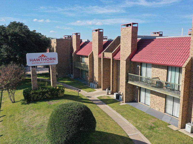 77AE442E3D446F60891FFF5A09893759