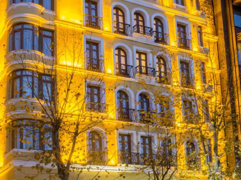 4C4A0103EA81C4B05119084DA07D941C