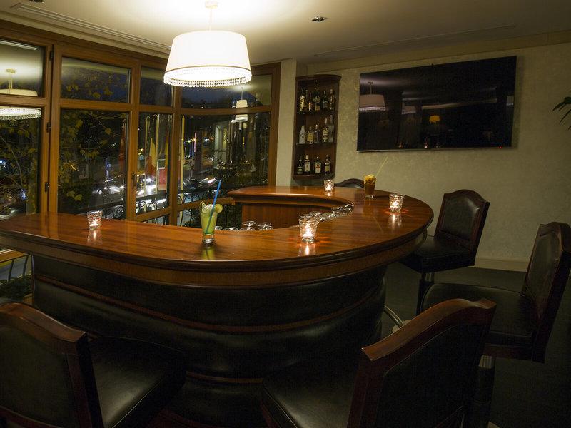 32233ED03DB986F6DADB3358738FEBE6