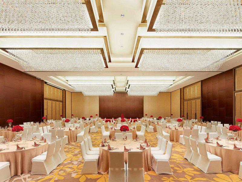 81BC8F64D94AAB54281F2152694D465B