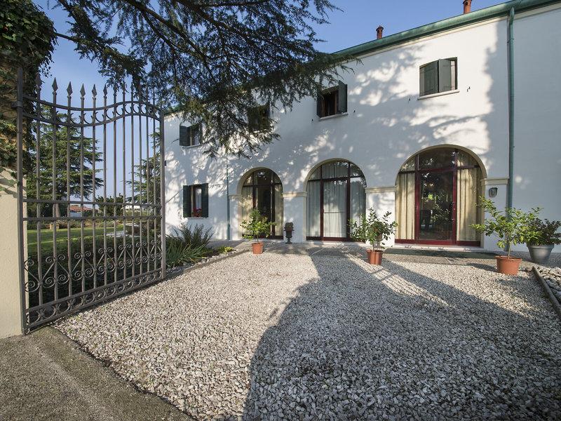 61790A2A62C0F0934875201A64A514C9