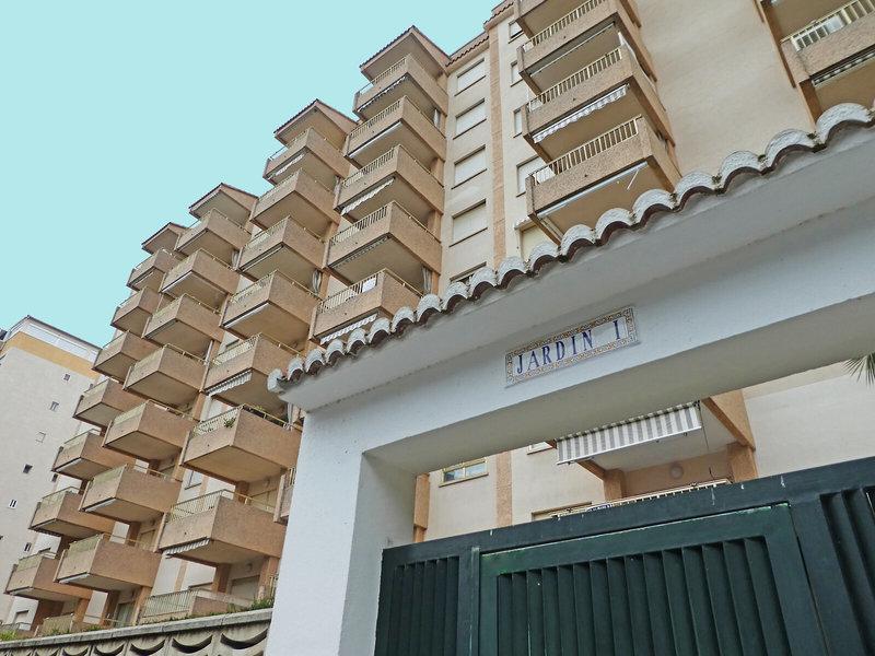 F52C9F595CFE079A4A6EF0026C4C4E23