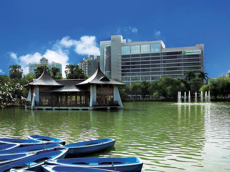 FB55195697FFC52F083699802569EF22