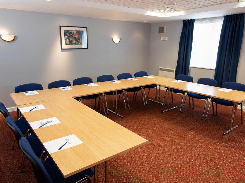 85E6013F7FE938A2B00B552612992382