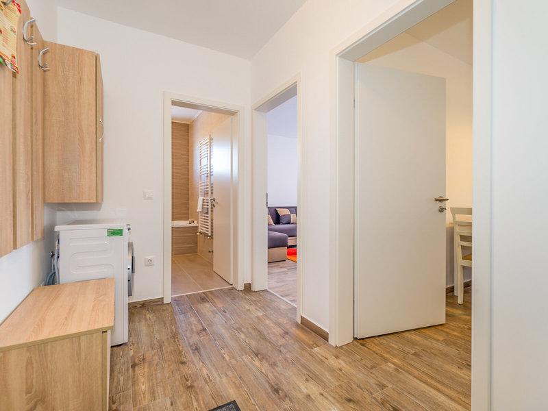 65AF41211C7E782D81A57C8AD8F05C1B