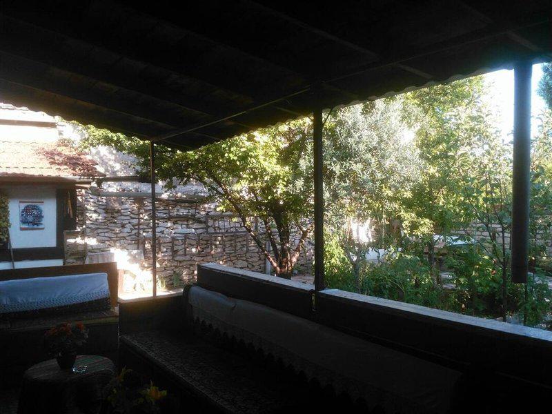 27BC4F7D47B5A8BBD1B9760E393D8DA4