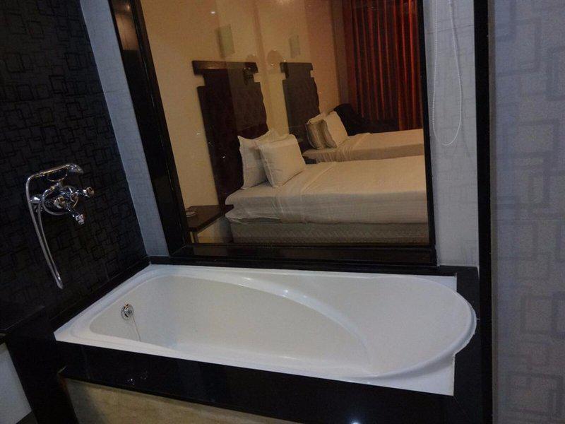 5CDF732554D5F2F3F076BD6AE0AF8B17