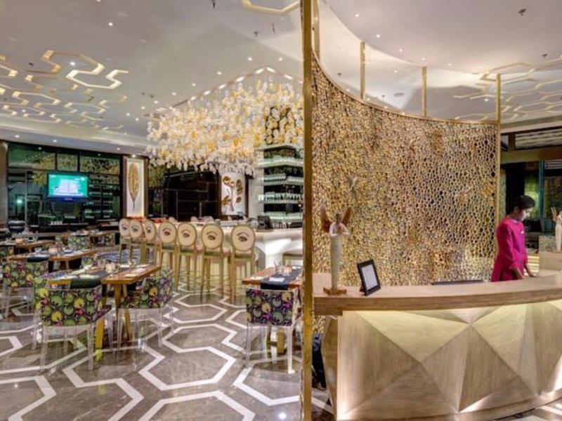 F0B4AE51FBFB3A3CF7C6B6EB6085521D