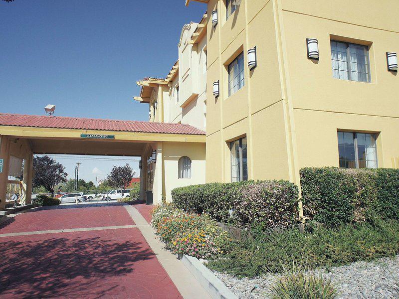 5AB8B641EF90E3E5FA6B12E5603A8FE0