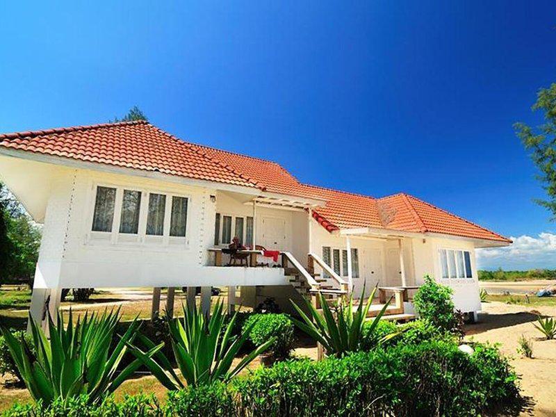 20E0C90AD0595595A27F8B2C7F659470