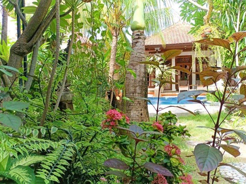 106AA7B0B500507F8550497A4C2AE92E