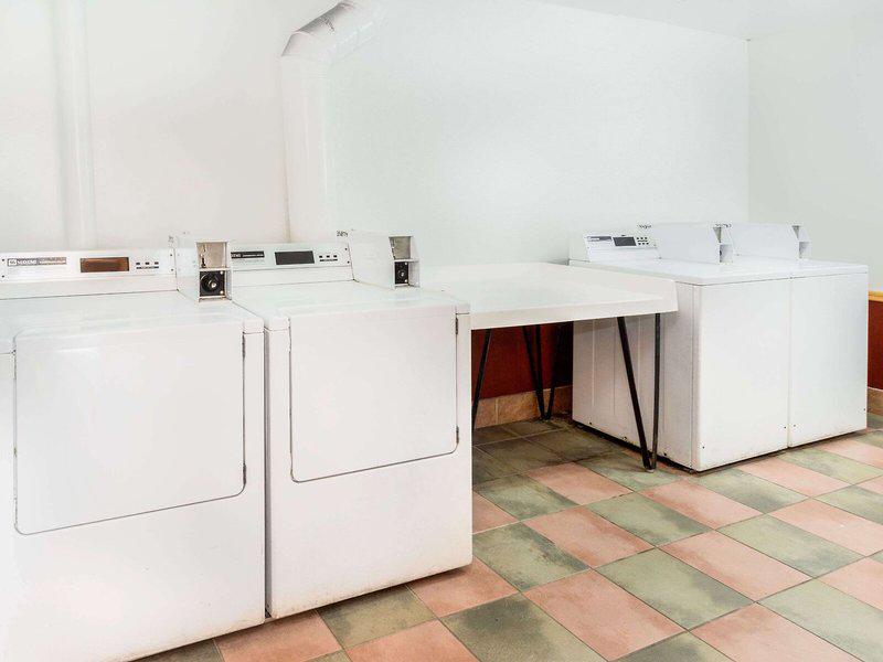 97C6DF177FA4E7496F3432B4E2E6556F