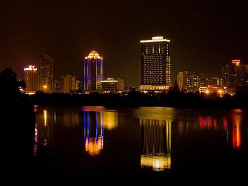 50AE33BE1FC29A56B4BDEEBF338E0F8F