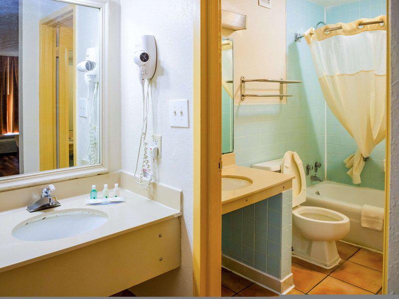 F14F64E7EC78B8CFB570350427BB8F69