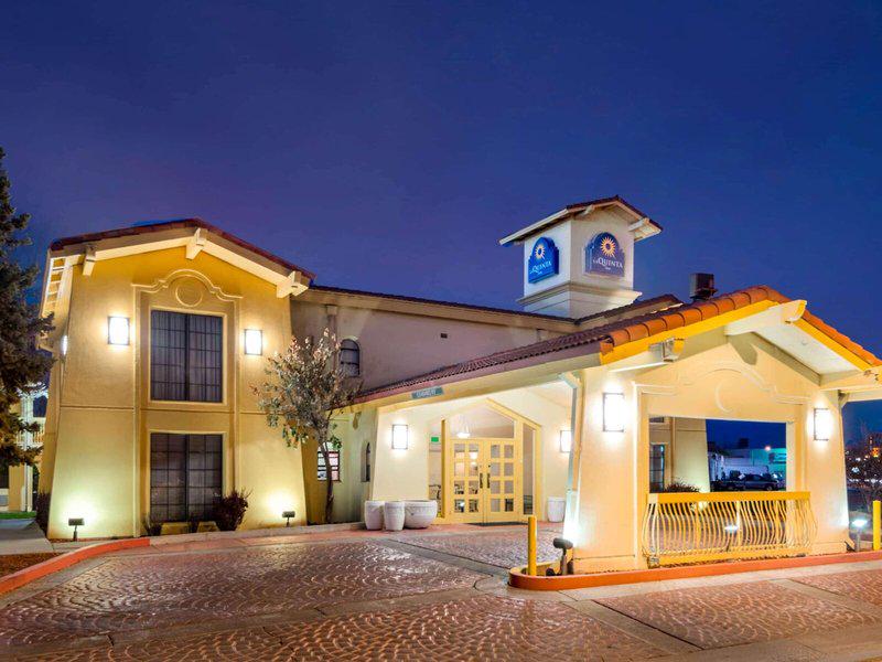 0551C466D07DC49C78D1ED28DCA557FF