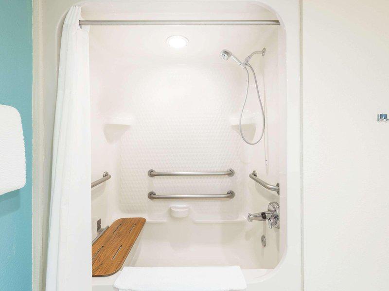 93D6CC7496DCE54E67516C9AA94261BB