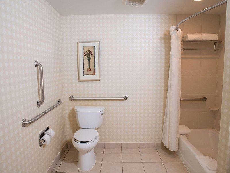 0EC648C8DD60339D3FDA28948F42F1E4