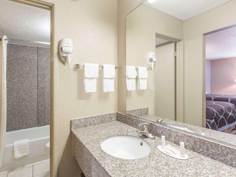 797C08AB07AEC6FC66BE8C05A1F91077