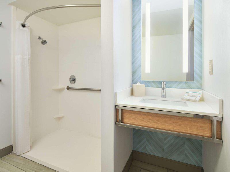 7ED1F420ACCB8B4D30B9D7E838F10606