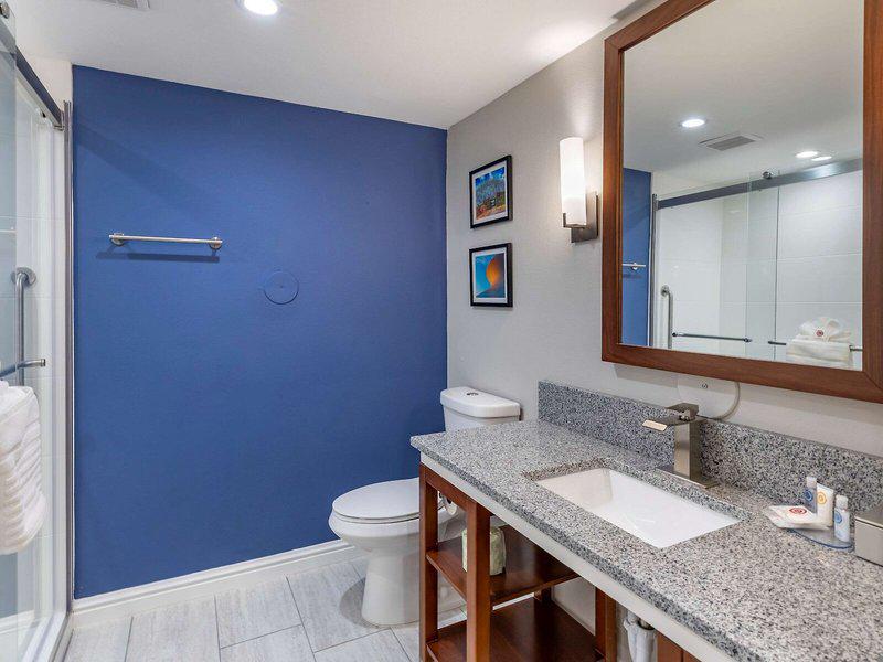 5D2B33D70310ED2DA69A1D590E8C6F3D