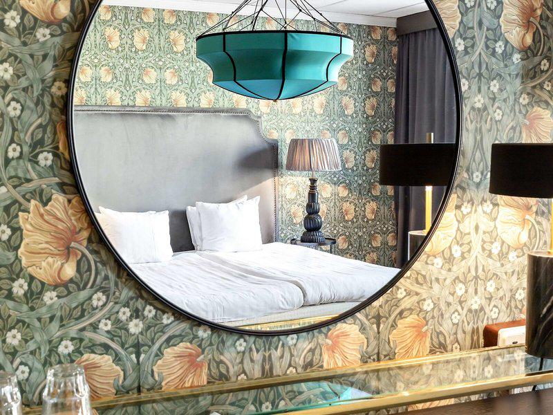 28E6DD87DBEDBC0C9E5BFDB157CD1FCB