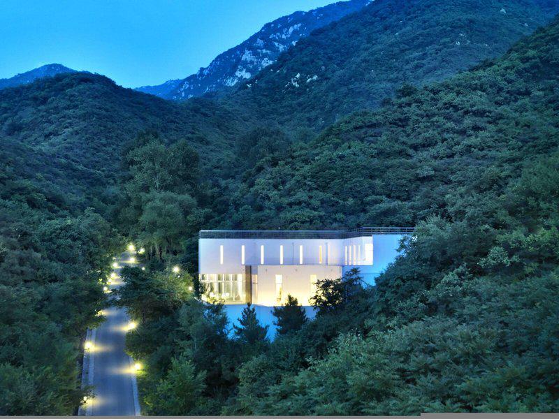 FBBB4099D642C4712B4323D7AC57D7A3