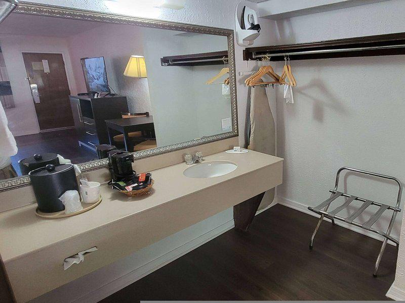 55ED7A410DA45AD541E01087C4678EF1