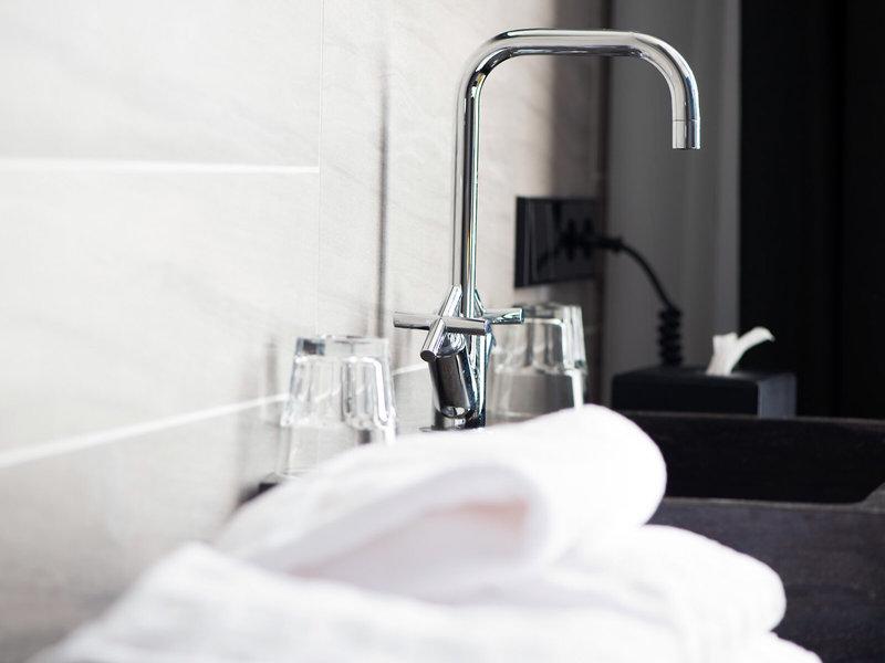 EF08AE79C4FAB9F40541E441FCA57D6C