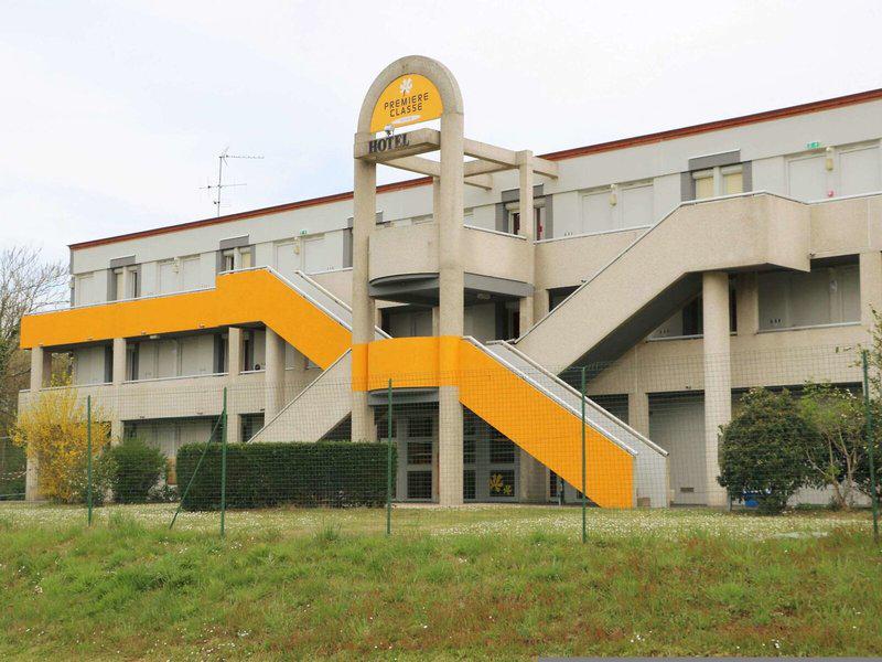 89606F51A76F714549FFFBAD1F1E4F96