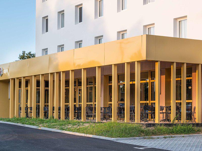 E376AE902C4E7B2A049D352A6AE75A5F