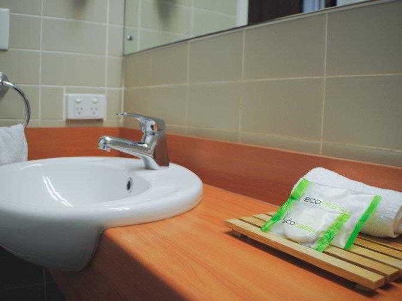 6180A199D068050930FF8C66E2BAC951