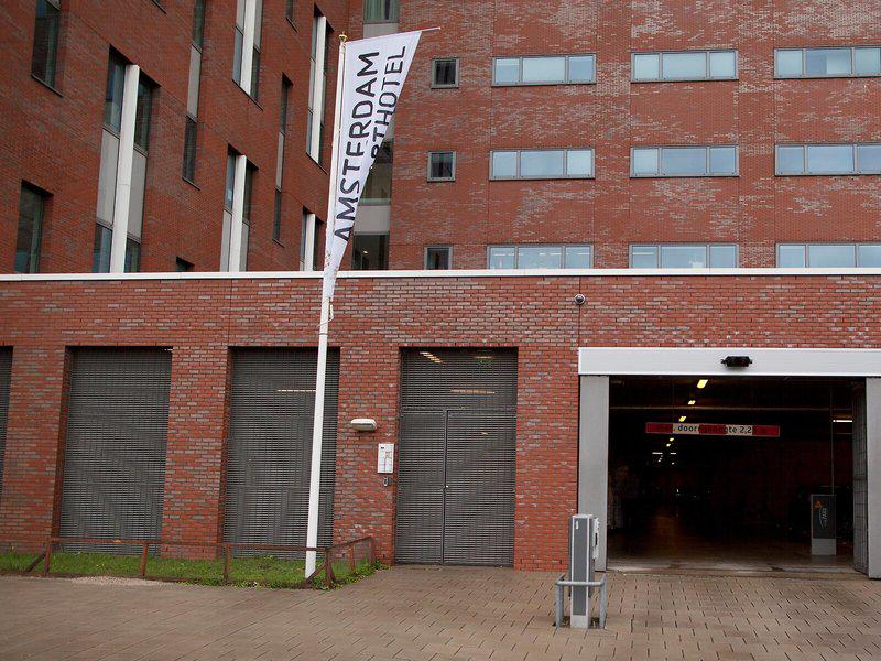 C7DF397E3EDF854B8B20BE78C6A98E88