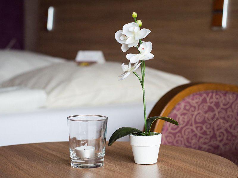 035F6EC77FA9C474CD3915D8E199F168