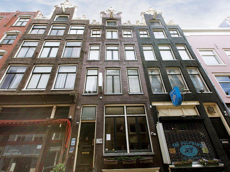 7038BB8B9098DABF43B91430F75E6C4E