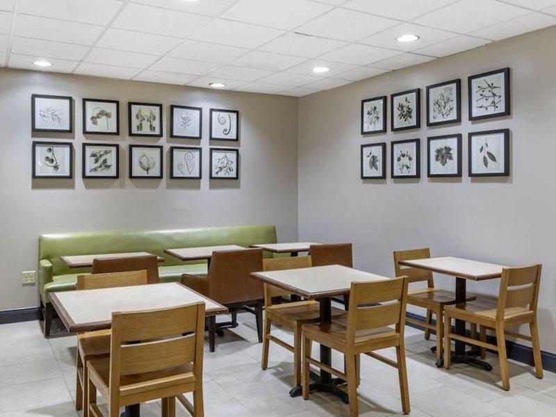 646D62A852CFB9B183B16A5BBEEB4195