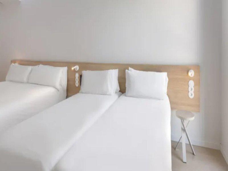 21618953E0003BF2D05E4908F2B91794