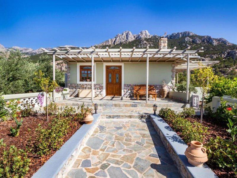 0C503A9E0ABDBA51EBA8594C2E742DC7