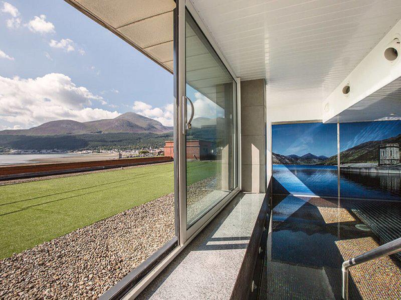 EFDDC7B60CB7B8C62D33B1EC7FA37112