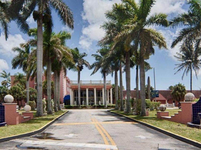 2803B9B9B6DB2EE114FEC50D611575BC