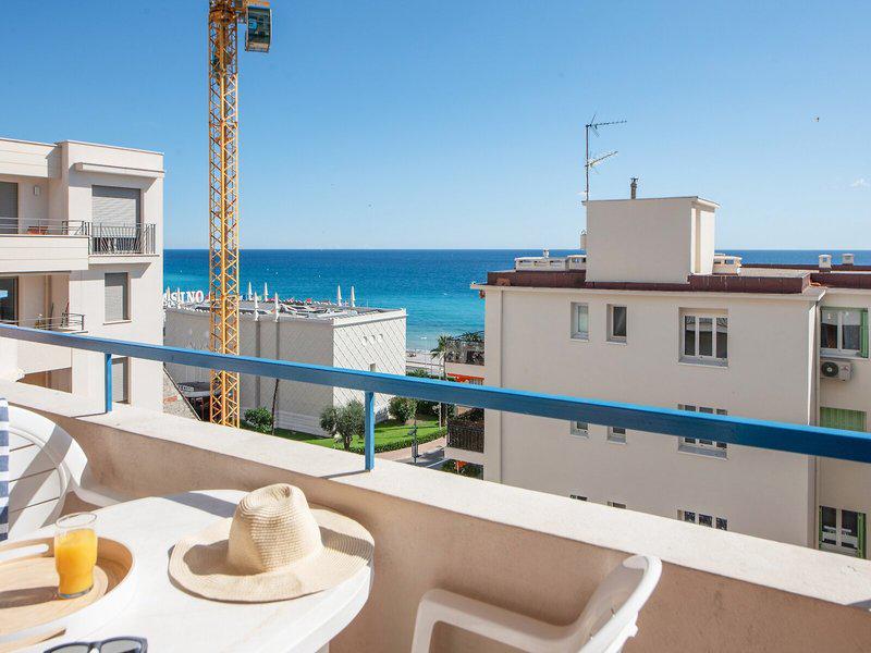 99B5E1D7B32DAB48C9D9D1351AA2077A