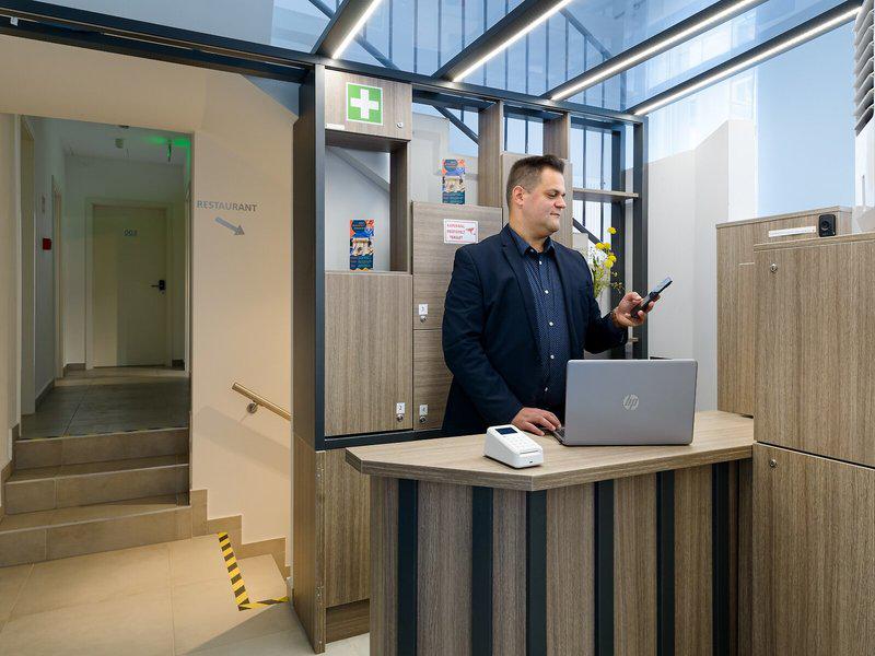 6FEBB98614055F580C3ED597AD82B2EE